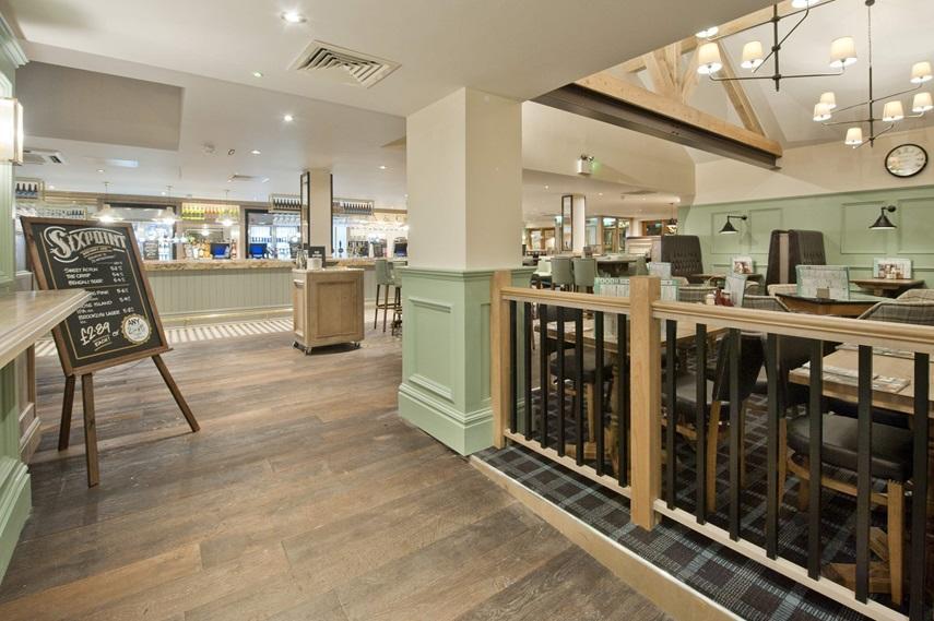The Queen Hotel Wetherspoon Aldershot Exterior photo